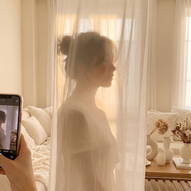 안면윤곽·눈매교정 뷰티 컨셉 — AI 생성 예시 이미지