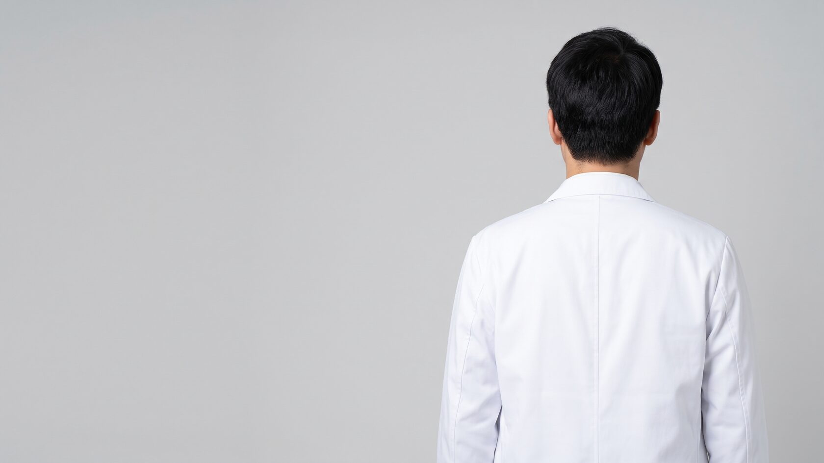 자연광이 드는 리뷰티 프라이빗 공방의 차분한 내부 전경 — AI 생성 예시 이미지