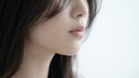 비공 라인을 다루는 영상 썸네일 (비식별 컨셉)