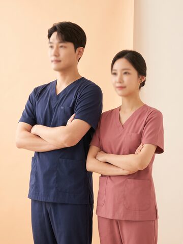 리뷰티 성형외과 의료진 컨셉 이미지
