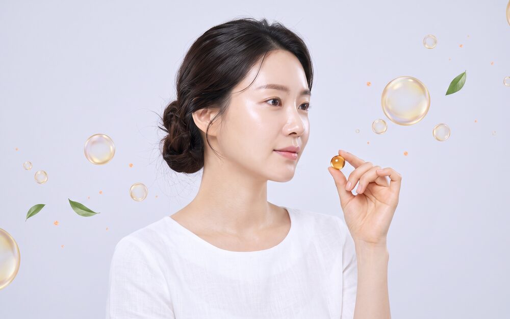 맑고 생기 있는 피부 컨셉의 인물 이미지 (AI 생성 예시)