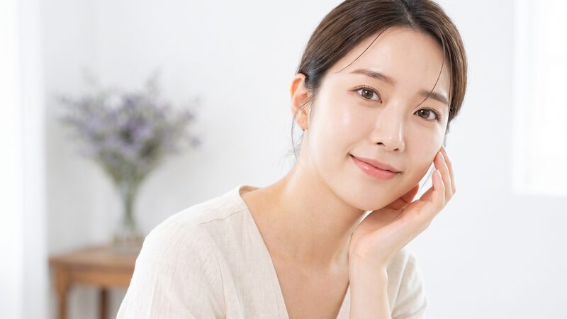 자연스럽고 밝은 눈매 인상을 표현한 컨셉 이미지