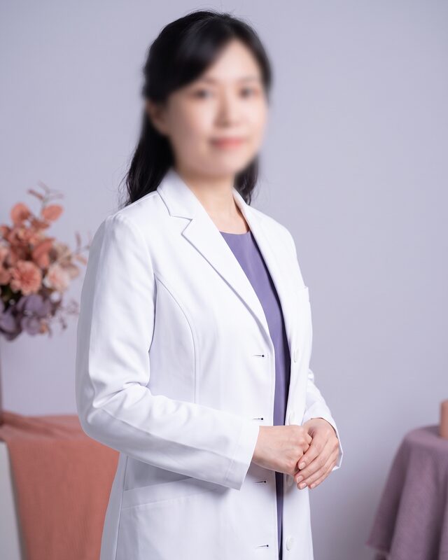 REBEAUTY 프리미엄 성형외과 의료진 (AI 생성 예시 이미지)