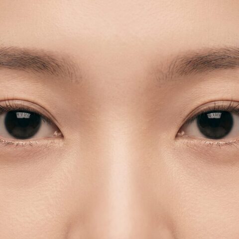 허벅지 라인 개념 일러스트 썸네일 — 정면 크롭 (AI 생성 예시)