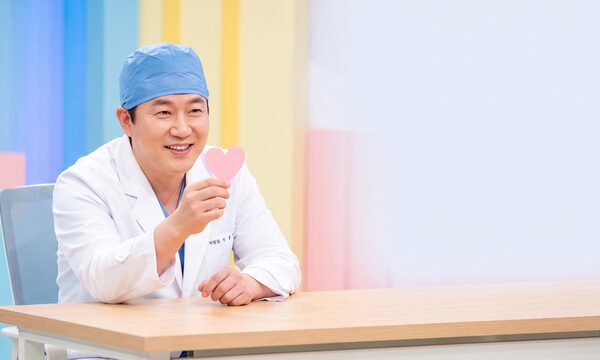 세대별 가슴성형 상담 기준을 다루는 영상 썸네일