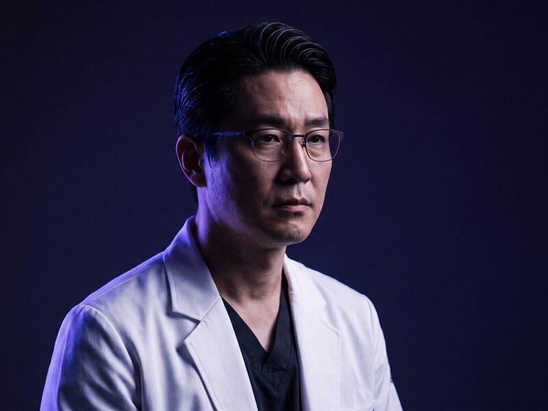 마취 안전 관리를 주제로 한 영상 썸네일 이미지
