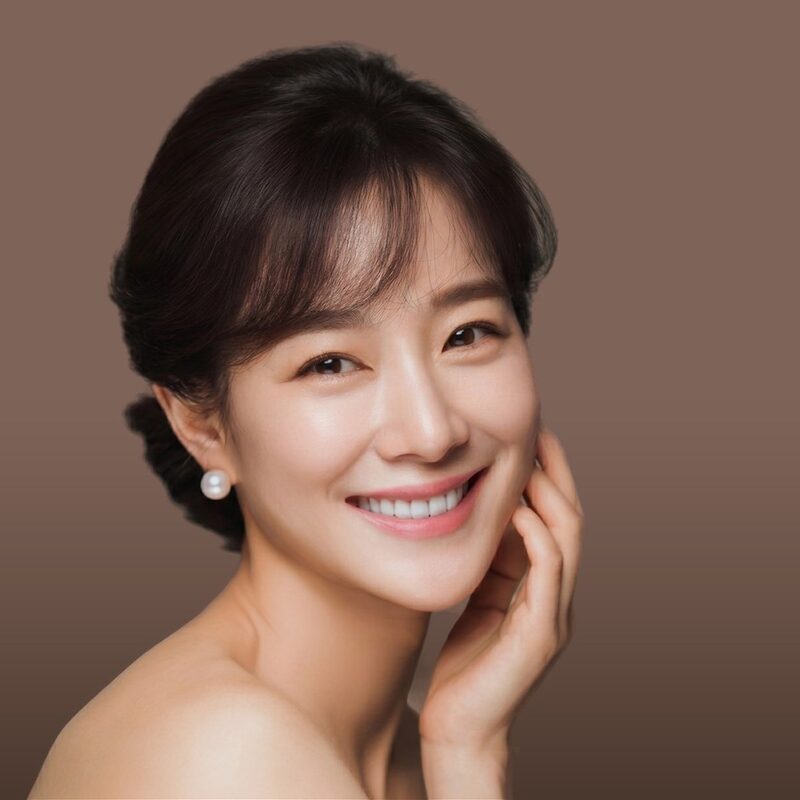 자가진피 채취 부위를 보라색 마커로만 표시한 중립 인체 실루엣 도해